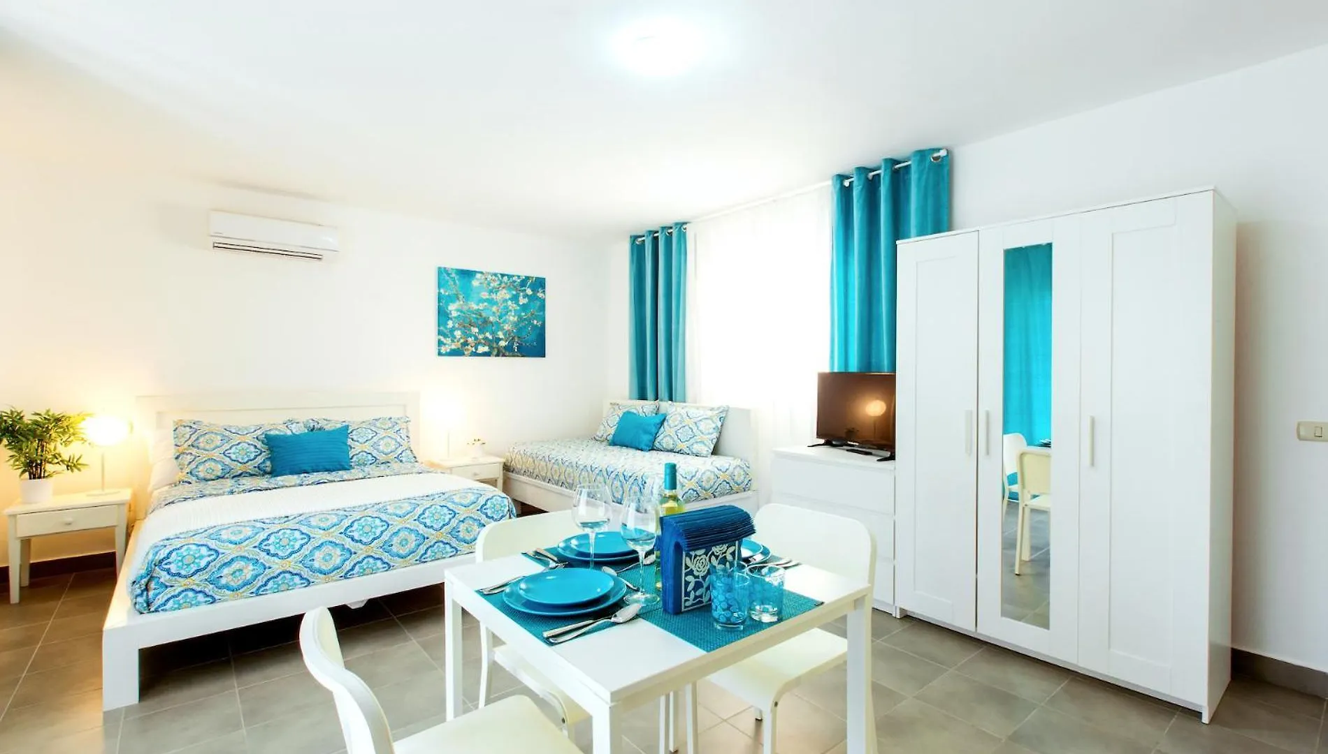 Tropicana Suites Deluxe Beach Club And Pool - Playa Los Corales Punta Cana Dominican Republic