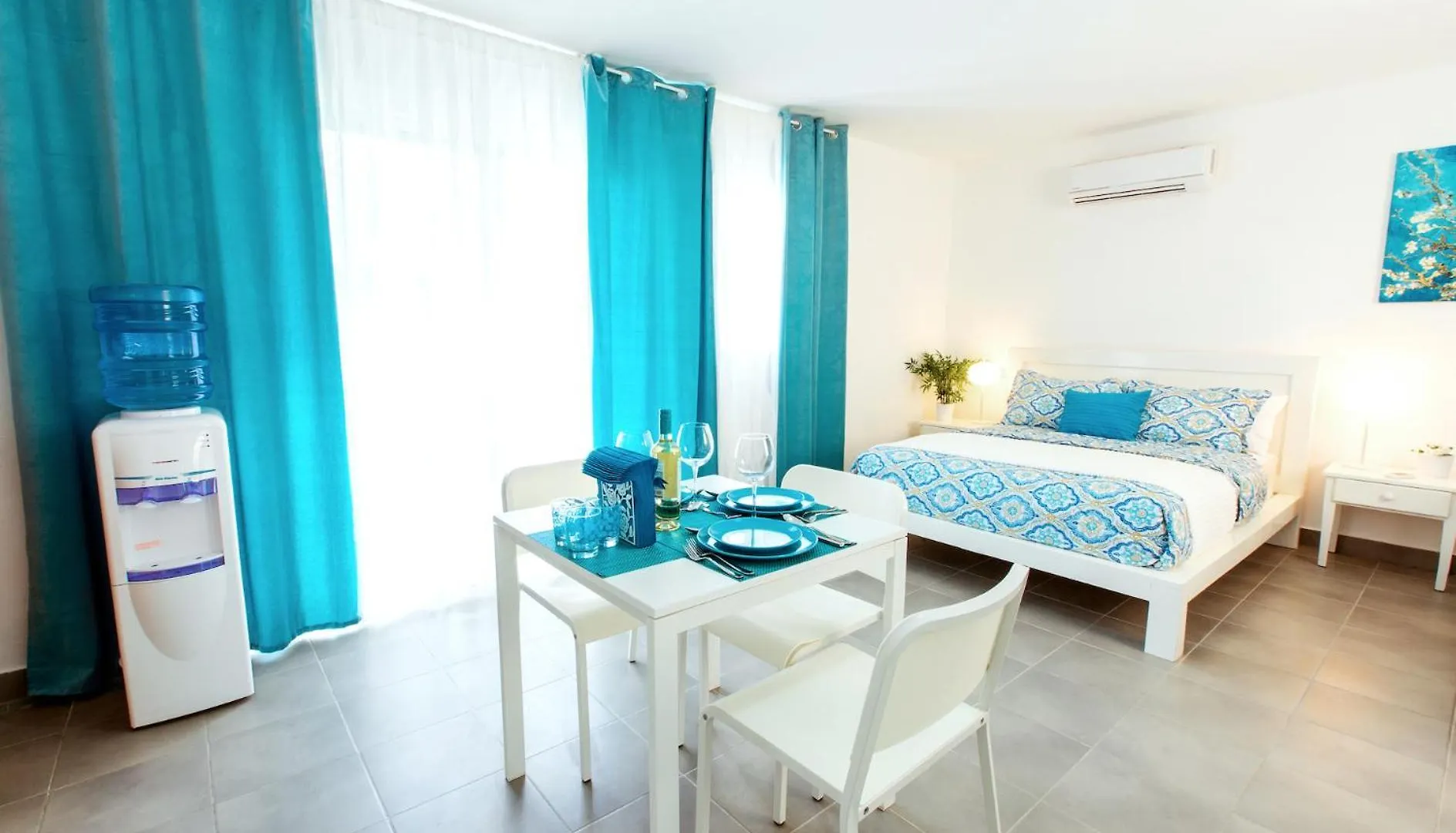 Tropicana Suites Deluxe Beach Club And Pool - Playa Los Corales Punta Cana Hotel