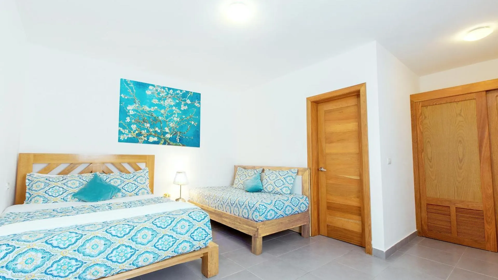 Hotel Tropicana Suites Deluxe Beach Club And Pool - Playa Los Corales Punta Cana
